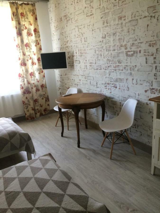 Dzirnavinas Motel Biksti Kültér fotó
